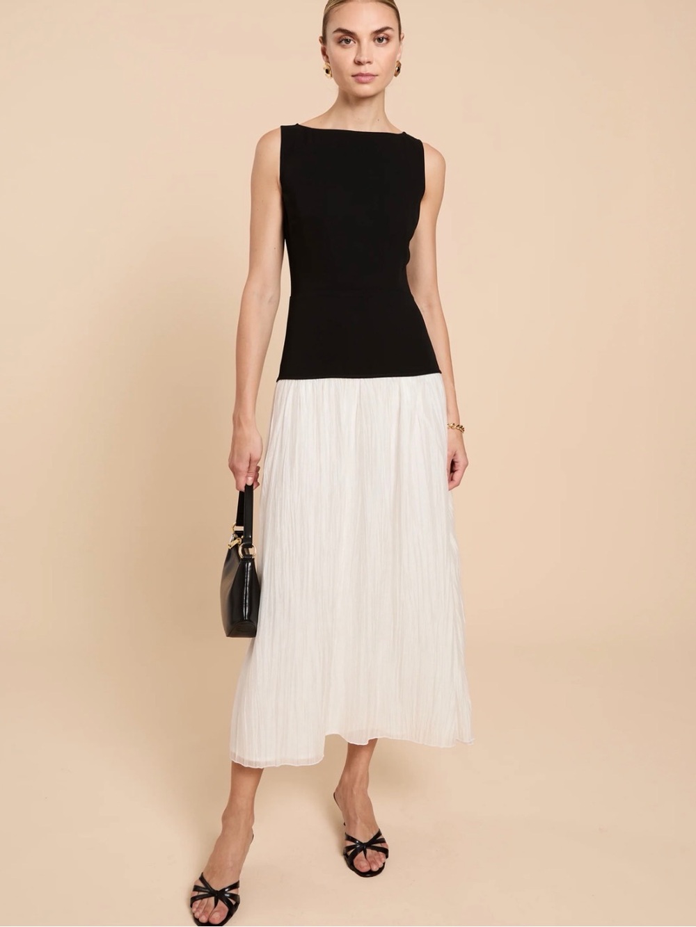 Black and White Sleeveless Maxi Dress